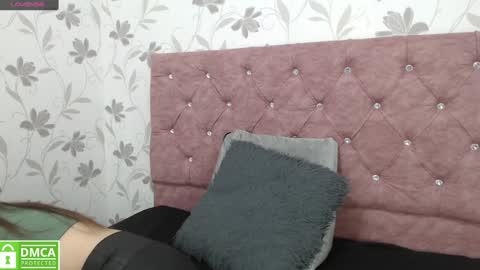 Snapshot of victoria017 chatting on December 2024 11:47:02 PM Victoria  online show from December 2024 11:47:02 PM