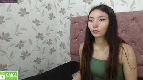 Snapshot of victoria017 chatting on December 2024 02:52:02 AM Victoria  online show from December 2024 02:52:02 AM