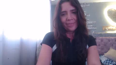 Snapshot of victoria25_meester chatting on December 2024 08:09:01 PM Hi guys Im victoria Be the one who can control me in PVT online show from December 2024 08:09:01 PM