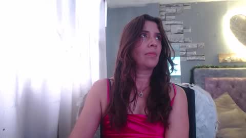 Snapshot of victoria25_meester chatting on December 2024 08:03:02 PM Hi guys Im victoria Be the one who can control me in PVT online show from December 2024 08:03:02 PM