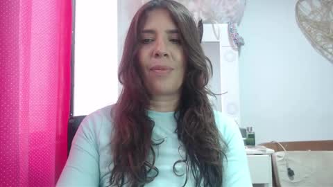 Snapshot of victoria25_meester chatting on February 2025 03:39:01 PM Hi guys Im victoria Be the one who can control me in PVT online show from February 2025 03:39:01 PM