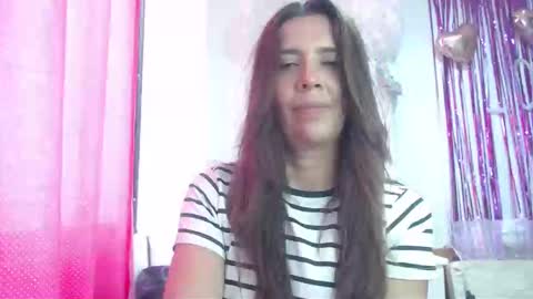 Snapshot of victoria25_meester chatting on February 2025 04:55:01 PM Hi guys Im victoria Be the one who can control me in PVT online show from February 2025 04:55:01 PM
