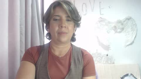 Snapshot of victoria25_meester chatting on September 2025 08:31:01 PM Hi guys Im victoria Be the one who can control me in PVT online show from September 2025 08:31:01 PM