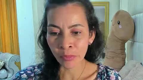 Victoria  grey  online show from March 2026 07:06:02 PM