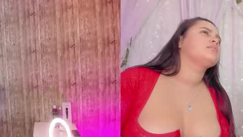 victorira online show from February 2026 12:01:02 PM