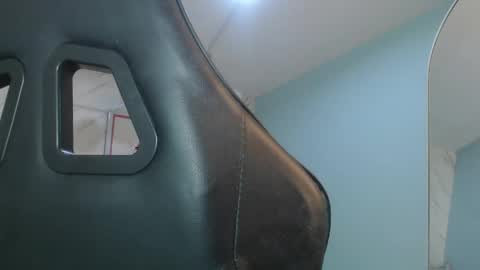 Snapshot of victoria_hernandez_t chatting on May 2026 01:16:02 PM Victoria online show from May 2026 01:16:02 PM