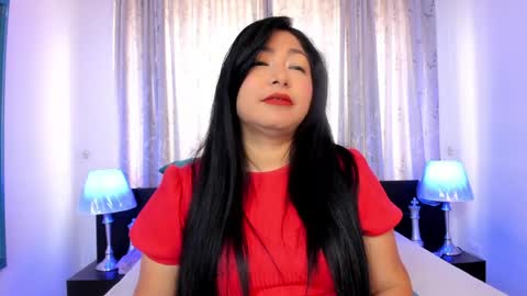 Snapshot of victoria_kim_lee chatting on June 2026 01:39:02 PM Victoria online show from June 2026 01:39:02 PM