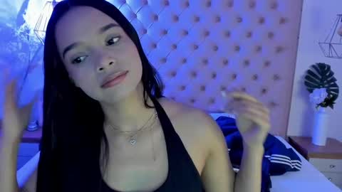 Snapshot of victoria_kitt chatting on September 2025 07:38:01 PM victoria_kitt online show from September 2025 07:38:01 PM