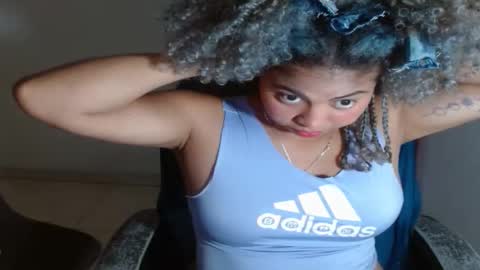 VICKY online show from February 2025 09:49:01 PM