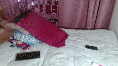 VICKY online show from February 2025 11:47:02 PM