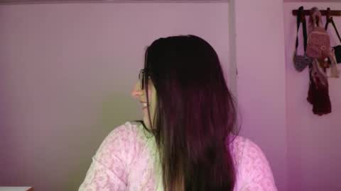 Victoria online show from February 2026 09:14:02 PM