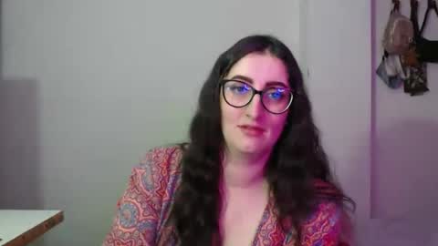 Victoria online show from March 2026 09:32:02 PM