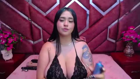 Snapshot of victoria_rossy_ chatting on January 2025 04:52:02 PM Victoria online show from January 2025 04:52:02 PM