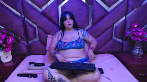 Snapshot of victoria_rossy_ chatting on January 2025 01:12:02 PM Victoria online show from January 2025 01:12:02 PM