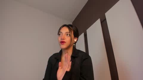 Snapshot of victoriaa2_doll chatting on March 2026 12:00:01 PM victoriaa2_doll online show from March 2026 12:00:01 PM