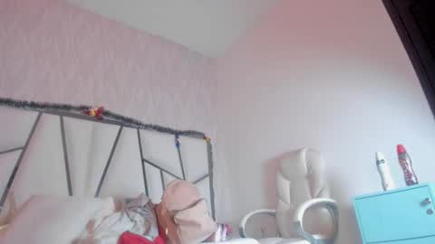 Victoria Sofia online show from November 2025 07:13:01 PM