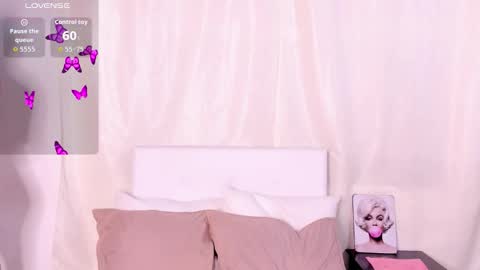 Victoria Zans  online show from December 2025 09:25:01 AM