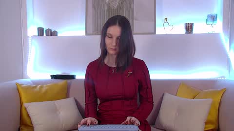 Victoria online show from January 2025 12:43:02 AM