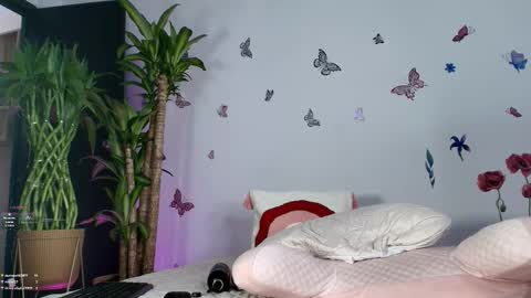 Victoria online show from January 2026 12:20:02 PM