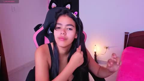 Snapshot of victoriacarmonaa chatting on February 2026 05:05:02 PM victoriacarmonaa online show from February 2026 05:05:02 PM