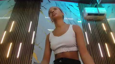 Snapshot of victoriaduarte chatting on July 2026 08:01:01 PM Victoria online show from July 2026 08:01:01 PM