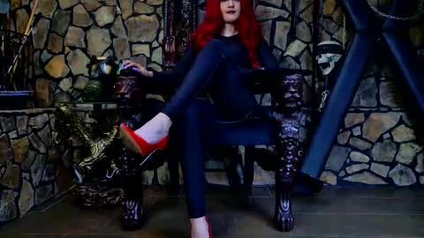 Victoria Heller online show from October 2025 04:44:02 AM