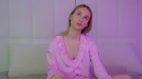 Victoria online show from January 2026 06:18:02 AM