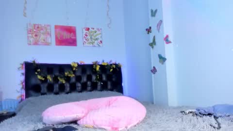 Victoria Larson - Independient Model online show from November 2025 11:05:02 PM