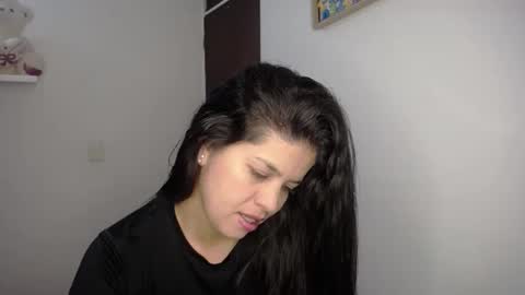 victorialg online show from January 2026 08:23:01 PM