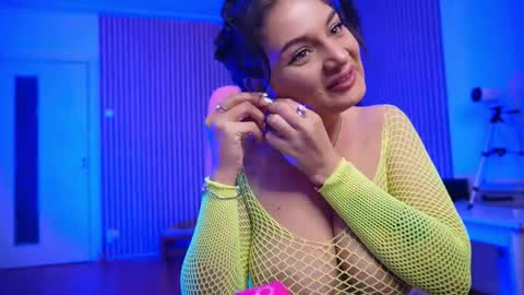 victoriarim online show from February 2026 06:24:01 AM