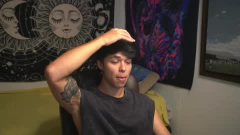 Victorino Jhonson online show from October 2025 03:09:01 PM