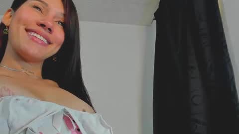 Victoria online show from February 2025 03:45:01 AM