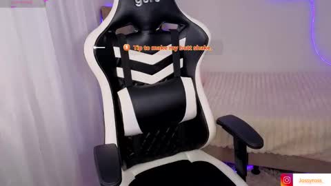 V  I C  T O R I A  online show from December 2025 08:37:02 PM