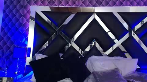 victtoria lee online show from November 2025 06:59:02 PM