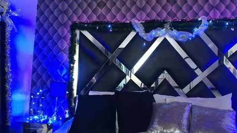 victtoria lee online show from December 2025 08:05:01 PM