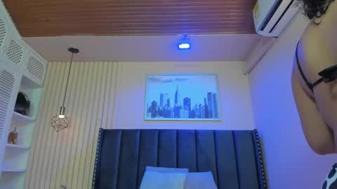 Viiolett online show from February 2026 08:12:01 PM