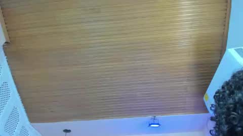 Viiolett online show from March 2026 07:31:01 PM