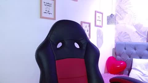 viioleta online show from February 2025 12:11:02 PM