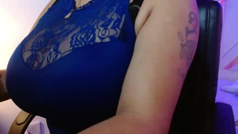 Snapshot of viiolleta chatting on May 2026 12:24:02 PM viioleta online show from May 2026 12:24:02 PM