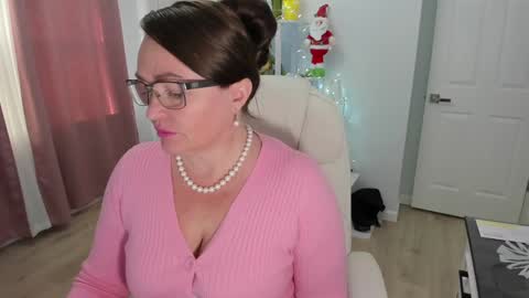 Snapshot of vika7333 chatting on December 2024 03:33:02 PM Ukrainian-woman online show from December 2024 03:33:02 PM