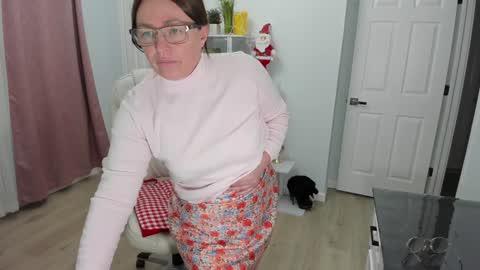 Snapshot of vika7333 chatting on December 2024 09:20:02 PM Ukrainian-woman online show from December 2024 09:20:02 PM