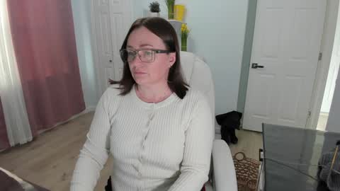 Snapshot of vika7333 chatting on January 2025 08:15:02 PM Ukrainian-woman online show from January 2025 08:15:02 PM