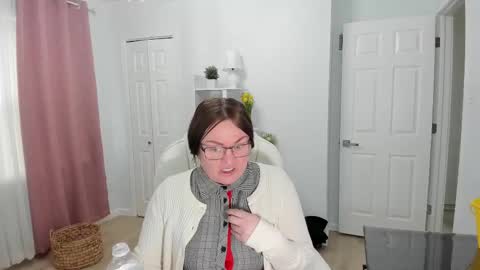 Snapshot of vika7333 chatting on February 2025 03:10:01 PM Ukrainian-woman online show from February 2025 03:10:01 PM