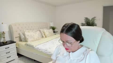 Snapshot of vika7333 chatting on April 2026 12:29:02 PM Ukrainian-woman online show from April 2026 12:29:02 PM