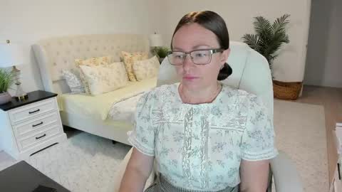 Snapshot of vika7333 chatting on May 2026 11:40:02 AM Ukrainian-woman online show from May 2026 11:40:02 AM
