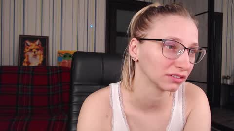 Vika online show from March 2026 06:56:02 PM