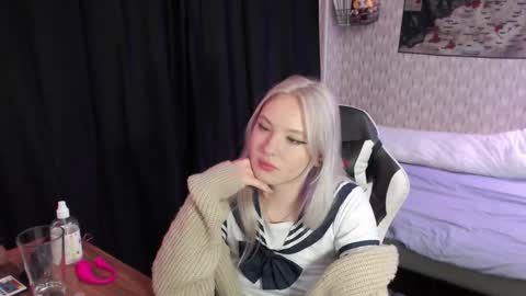 Snapshot of vikapowers chatting on December 2024 11:57:01 PM vikapowers online show from December 2024 11:57:01 PM