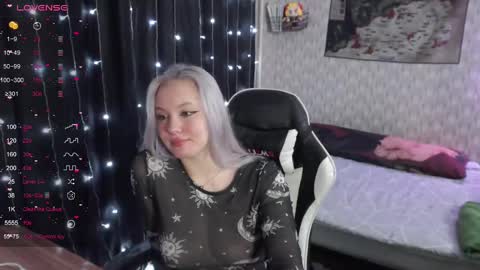 Snapshot of vikapowers chatting on December 2024 07:48:02 PM vikapowers online show from December 2024 07:48:02 PM