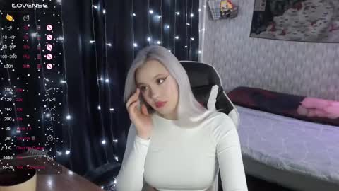 Snapshot of vikapowers chatting on December 2024 07:16:02 PM vikapowers online show from December 2024 07:16:02 PM