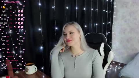 Snapshot of vikapowers chatting on February 2025 06:04:01 PM vikapowers online show from February 2025 06:04:01 PM